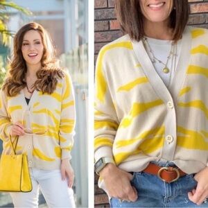 CAbi | Roar Cardigan #5836